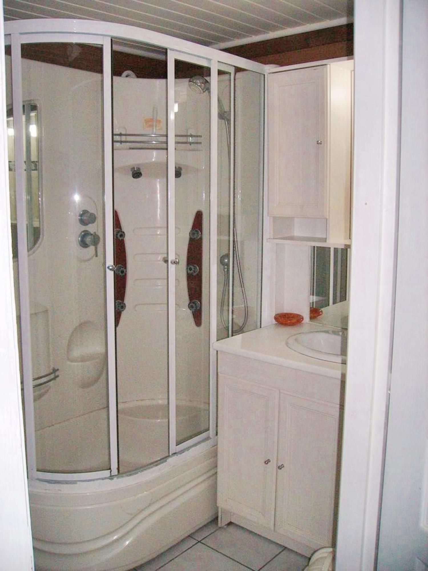 Appartement Charmant A Breuillet Avec Jardin Spacieux Exteriör bild
